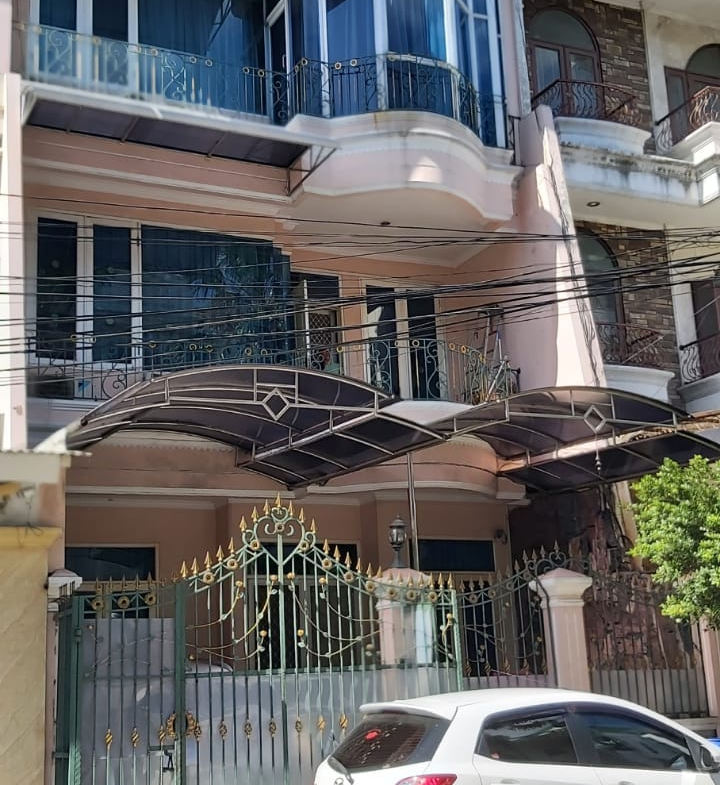 Rumah THI 3,5 Lantai